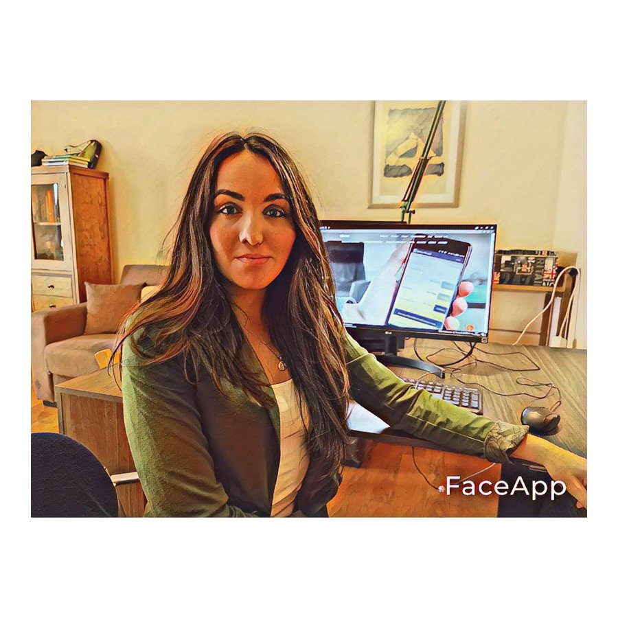 Marilin Vega León en entorno de trabajo